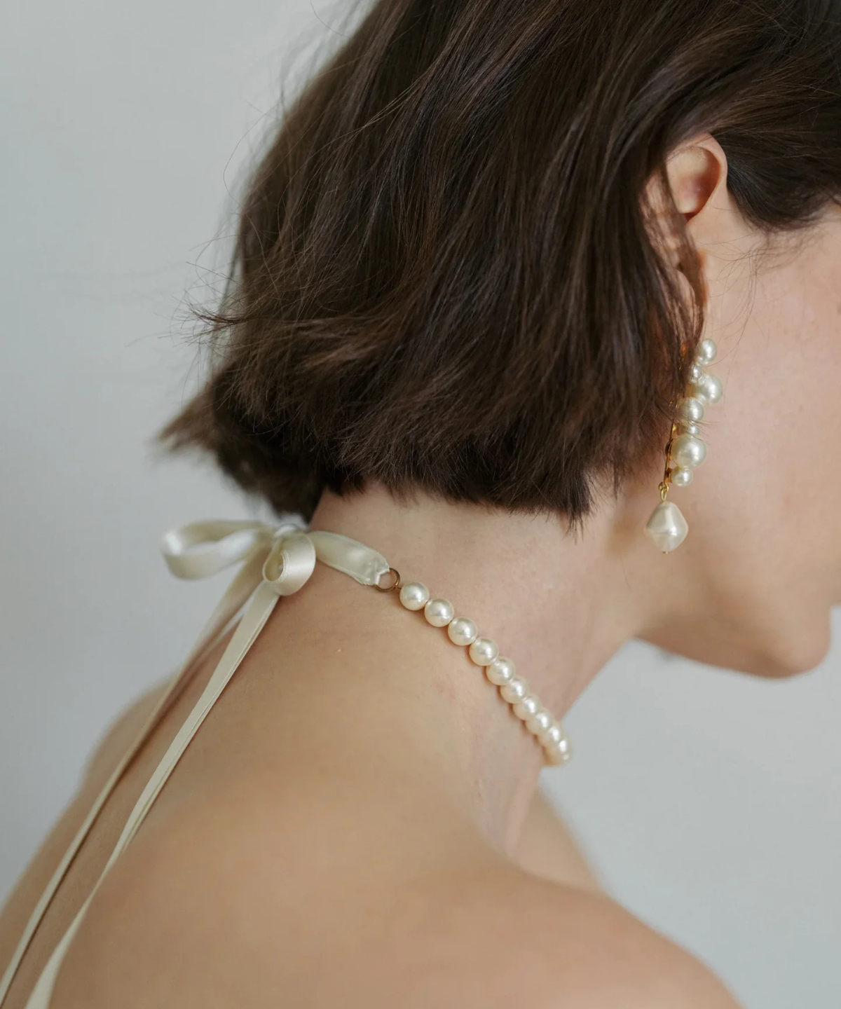 Pearl Ribbon Tie