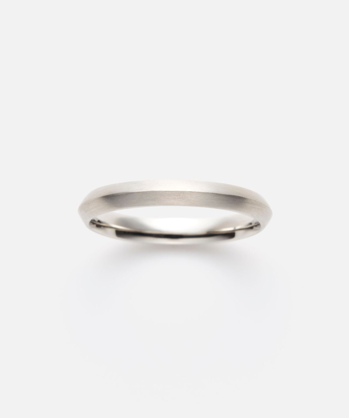 Magnolia Eternal Band Ring PT950