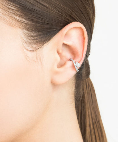 〈Fleur Éternelle〉Pear-Shape Diamond & Curve Line Ear Cuff - 受注生産